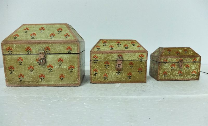 Set of 3 wooden boxes