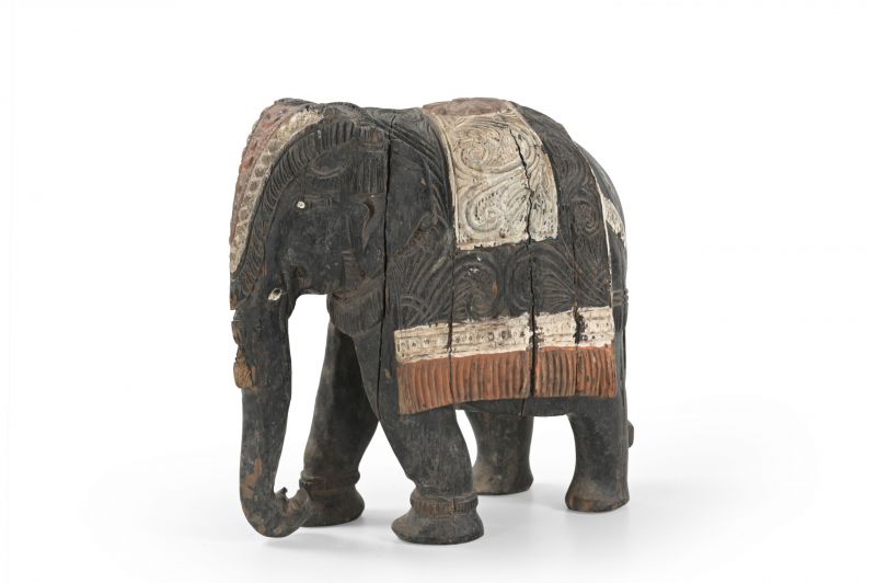 Wooden décor elephant