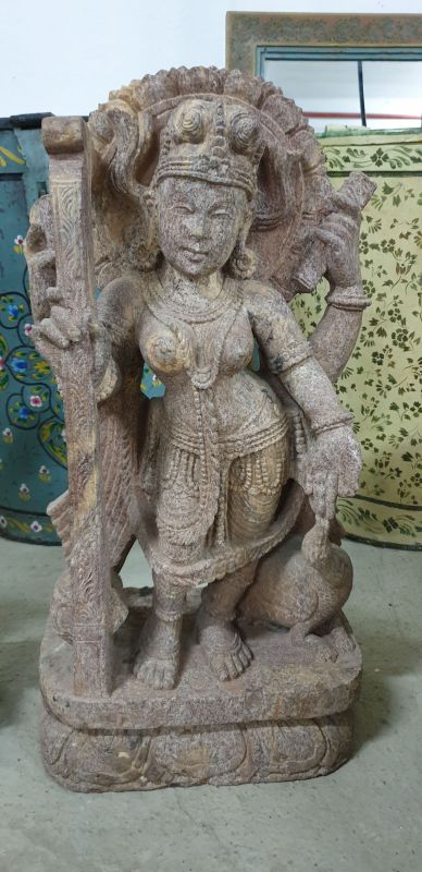 Diosa hindu piedra